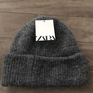Zara Toque in Grey - Size medium. New, tags attached!